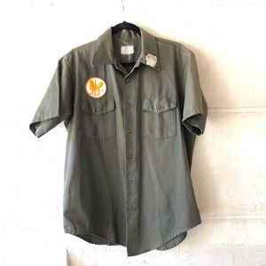 ARMY GREEN BUTTON DOWN SHIRT